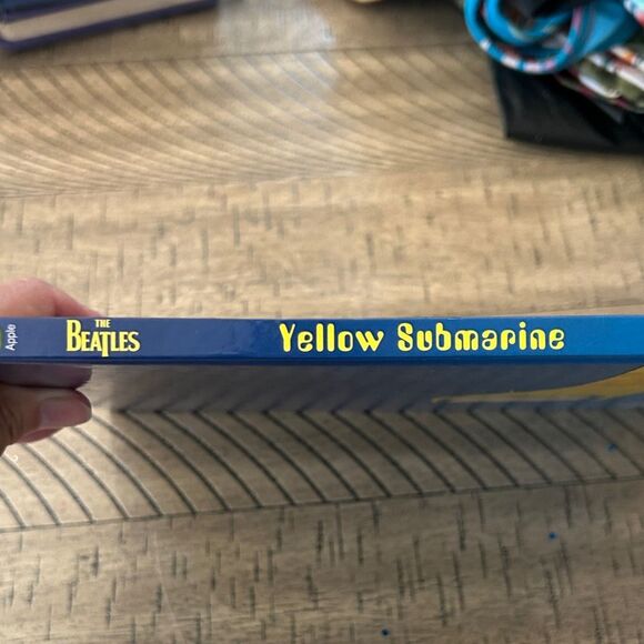 The Beatles Yellow Submarine Book - Picture 13 of 17